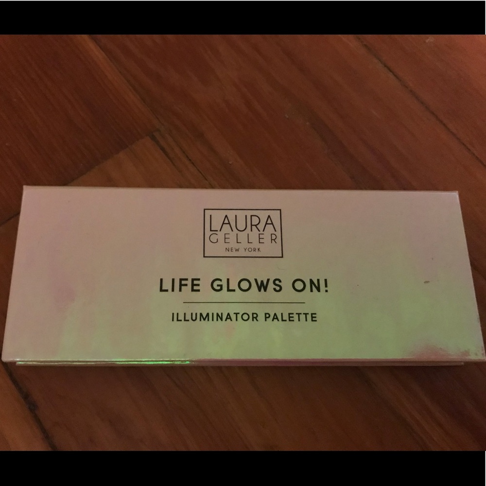 Laura Geller Life Glows On Illuminator Trio